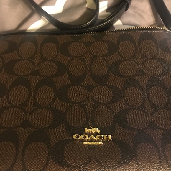 Coach Handbags - Coach crossbody bag